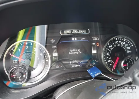 2021 Ram 1500 Big Horn 4X4 5'7 Box z USA, uszkodzony, nr VIN 1C6SRFFT4MN591114